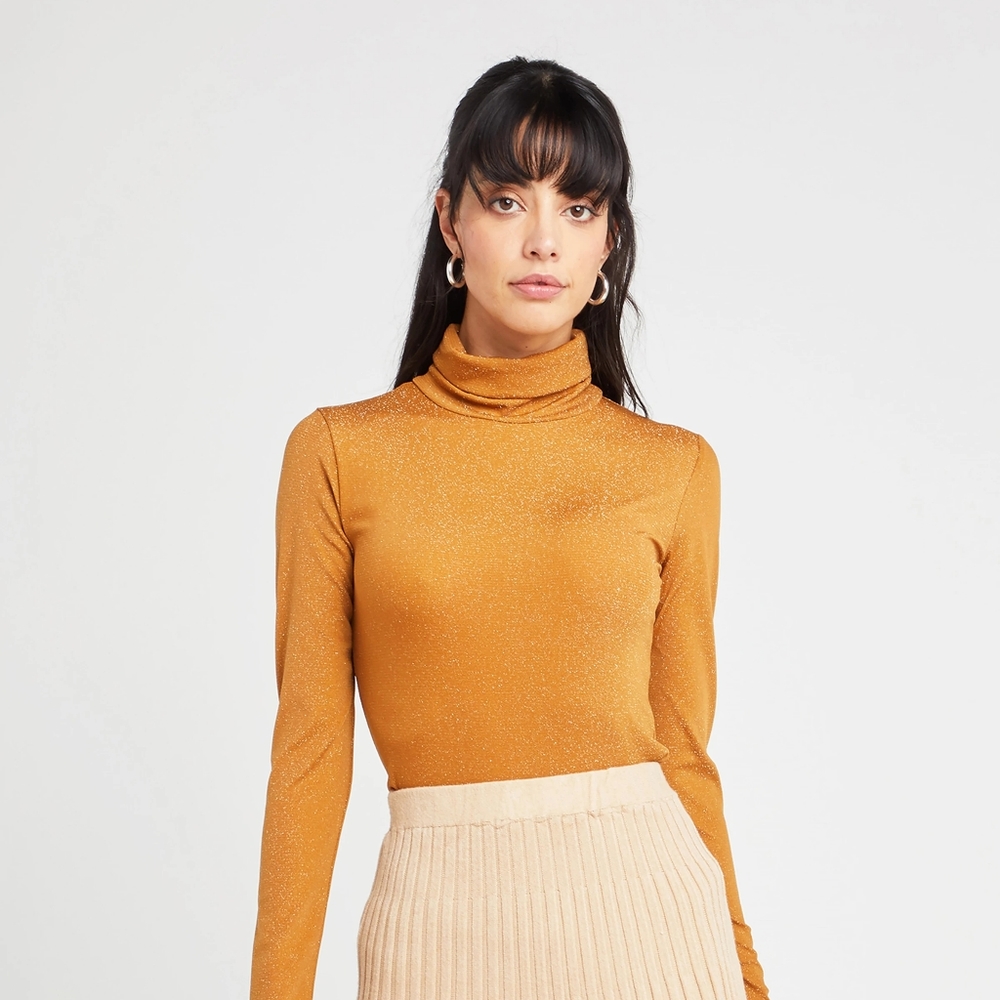 Kourt Westport Turtleneck Top Shimmery